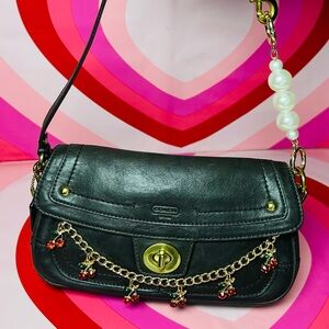 Coach black Turn lock shoulder bag